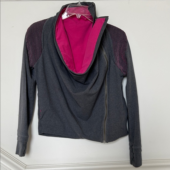 LULULEMON SWAY Jacket - Picture 2 of 7